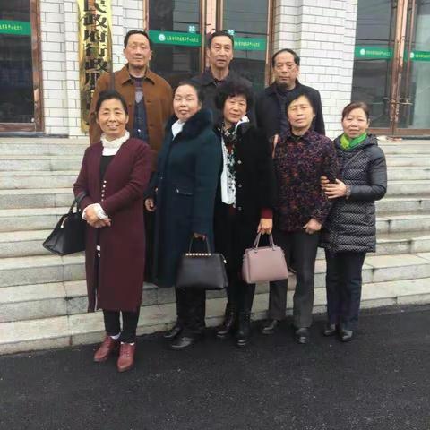 罗钧柱家一小聚