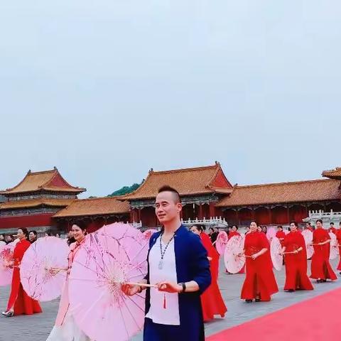 9YS俊善旗袍美学商学院,不为成交您,只为成就您!