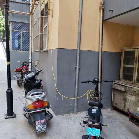 骊山街道东大街社区开展安全隐患大排查
