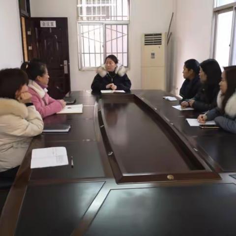 骊山街道东大街社区召开新型冠状病毒疫情防控紧急会议
