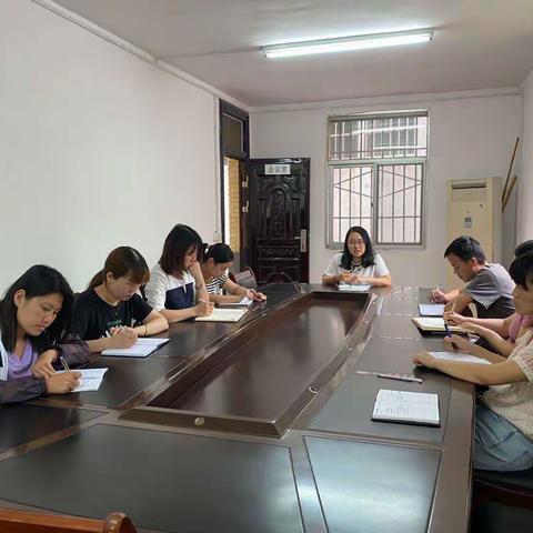 骊山街道东大街社区召开关于“提标准、重实干、强作风、铸铁军”纪律作风大整顿活动动员部署会