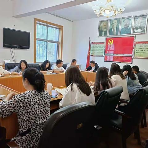 县就业服务中心组织开展“双学双比双提高”第五次集中学习