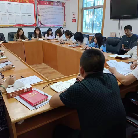 甘泉县就业服务中心组织开展“双学双比双提高”第七次集中学习