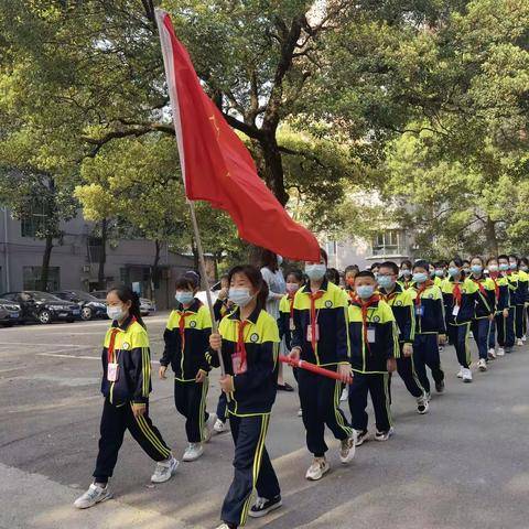 赓续红色血脉 再谱校园新篇——我校赴益阳市赫山区图书馆举行“四季同行·雷锋家乡学雷锋”主题队日活动