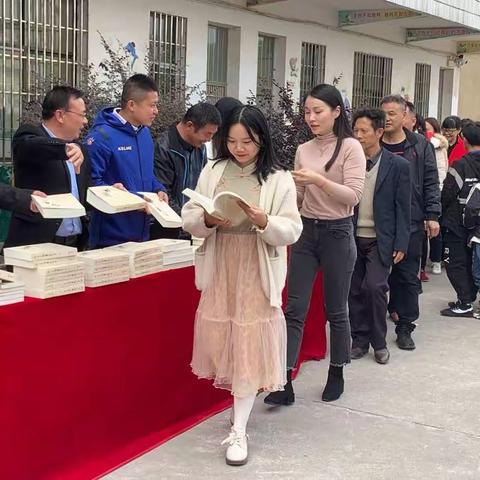 南强小学：全校师生“同阅读，爱阅读”读书启动会