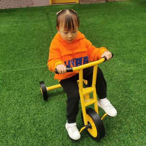 专属微文心心向“煕”