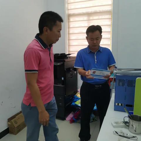 三亚市天涯区退役军人服务中心到岭北社区等3个退役军人服务站检查并指导站点建设