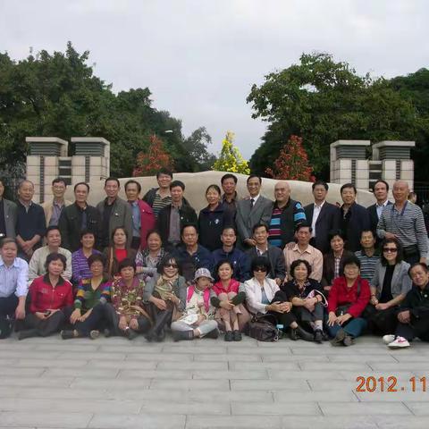 回望2012