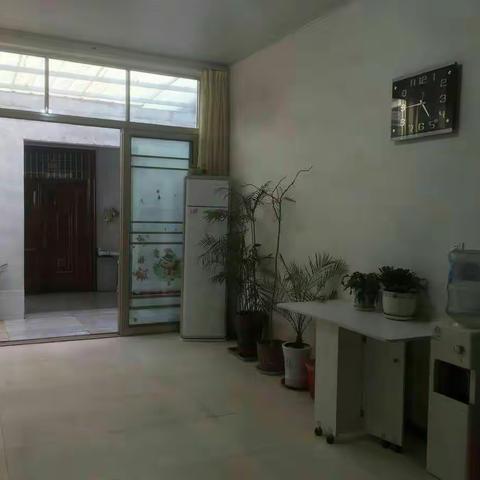 东城小学五年级最美庭院