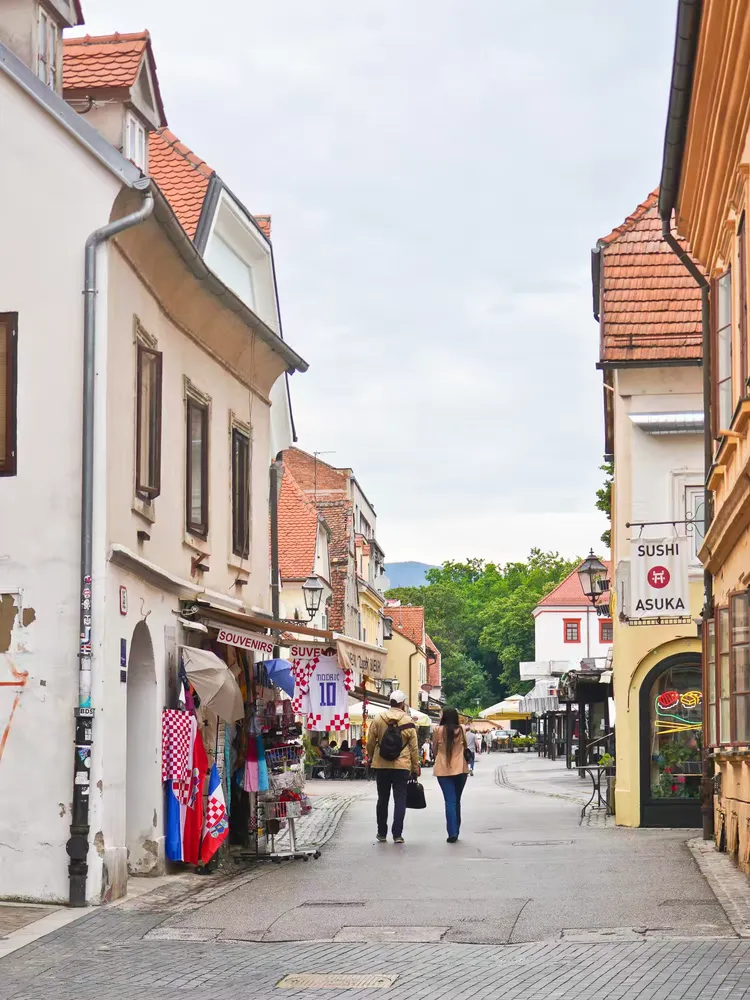 欧洲中世纪的古老画卷