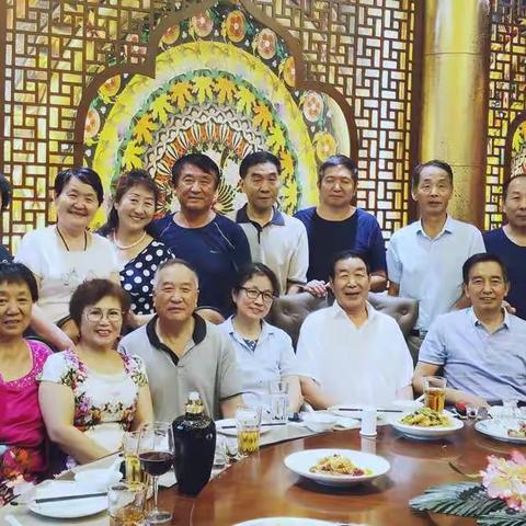 欢迎北京回来的同学靳维华