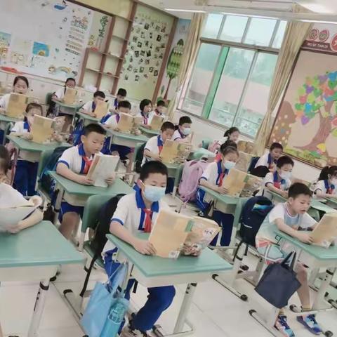 【不负时光    遇见美好】2022学年赤坭圩小学 三（1）班班级风采