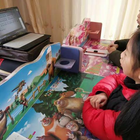 不寻常的课堂――宜宾市航天小学校   二年级二班  胡芷涵