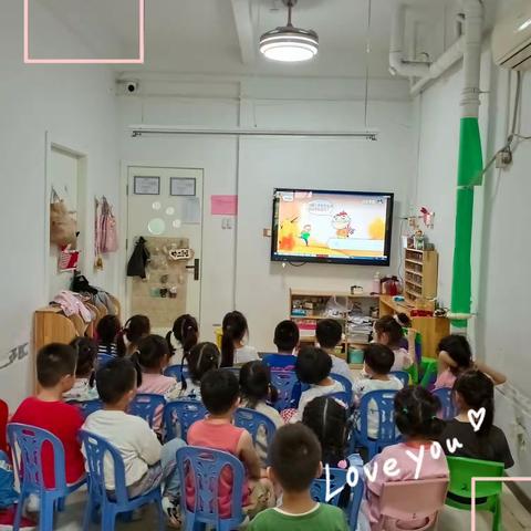 金睿幼儿园中二班第十七周快乐校园🏫