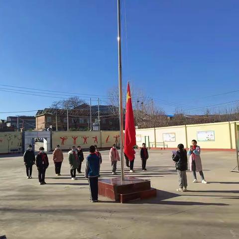 东姚镇西峪中心小学少先队入队仪式