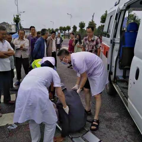 汉中市南郑交警大队警医合作共建道路交通事故救援“绿色通道”