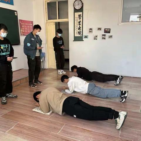 【能力作风建设年】机械工程系开展“平板支撑”趣味比赛