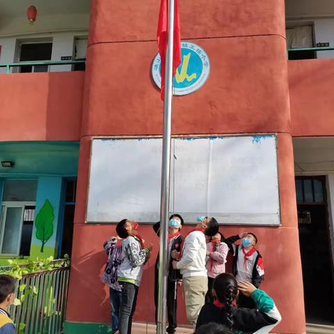 民族精神 牢记心头