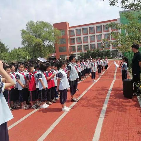 重坊镇高庄小学绿色低碳 节能先行—我们共建美好家园