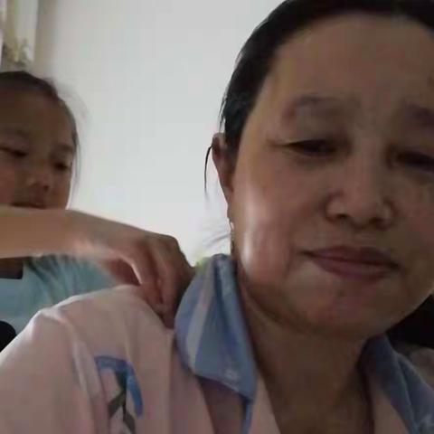 三（2）班三八妇女节，诠释感恩