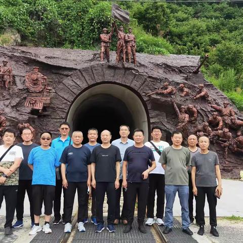 退役不忘初心，永葆军人本色-凤城市税务局开展庆“八一”主题活动