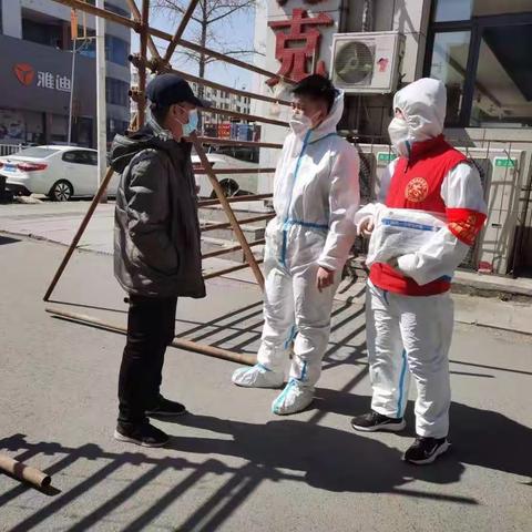 关键时刻“站出来”，紧要关头“顶上去”