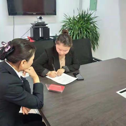 都兰农商银行和平街支行本周营销纪实