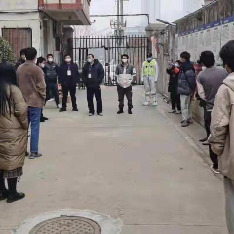 紧盯疫情防控末端   关心关爱滞留学生