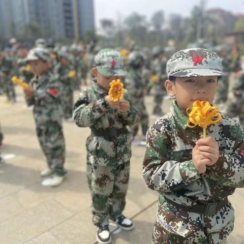 东乡区第一幼儿园                          “勇敢小小兵 重走长征路”秋季徒步活动