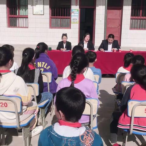 家校双向奔赴，共育祖国未来———庙坡小学2023年春季家庭教育报告会暨家长会