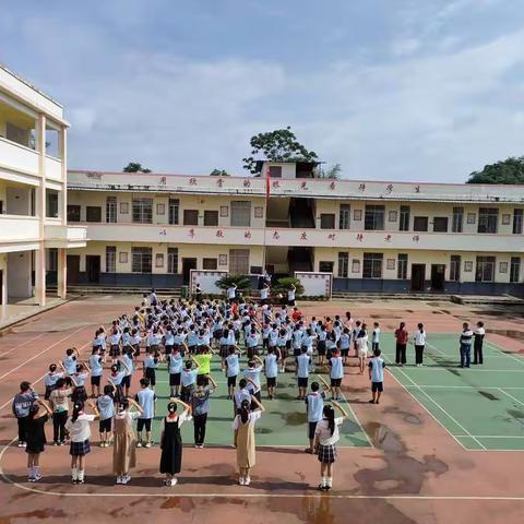 公会镇双石小学“喜迎二十大，争做新时代的好队员”