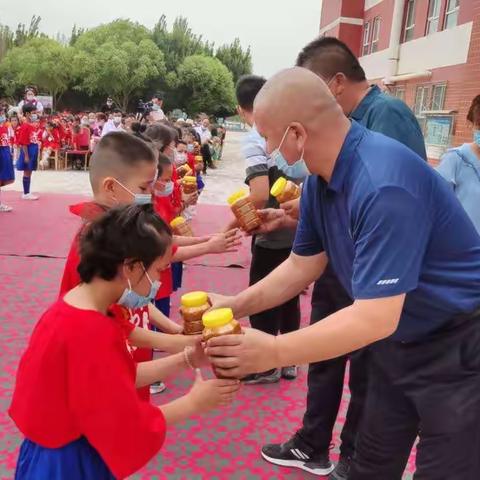 “小小石榴籽 喜迎二十大”兰干乡中心学校庆六一活动