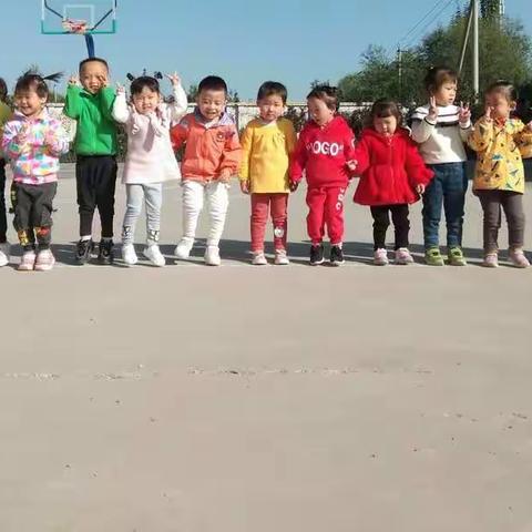 使赵中心小学（南六堡幼儿园）小班防疫知识——新冠病毒我知道！