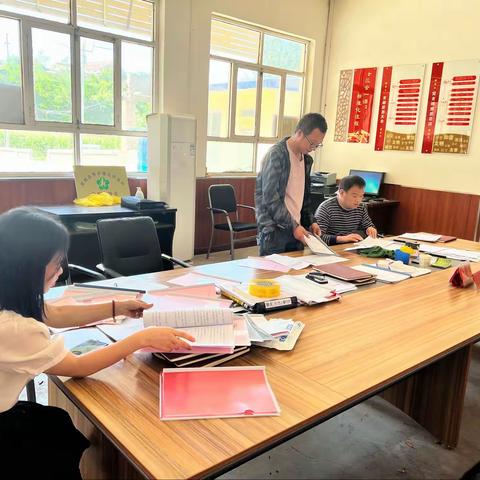 洪井镇开展乡村振兴重点工作档案资料检查专项行动