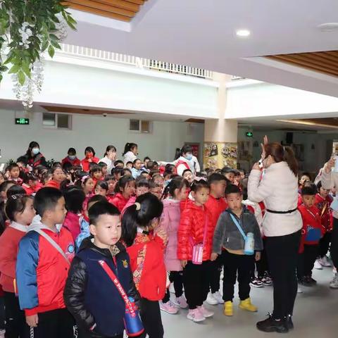 嗨！小学！——记潭桥幼儿园大班年级组参观小学活动