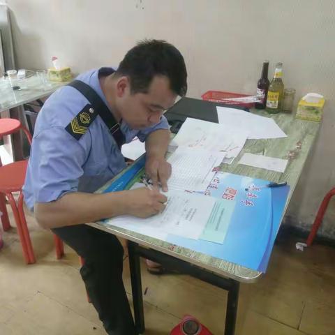 太行西街食药中心站 就"双创"工作情况进行检查督促