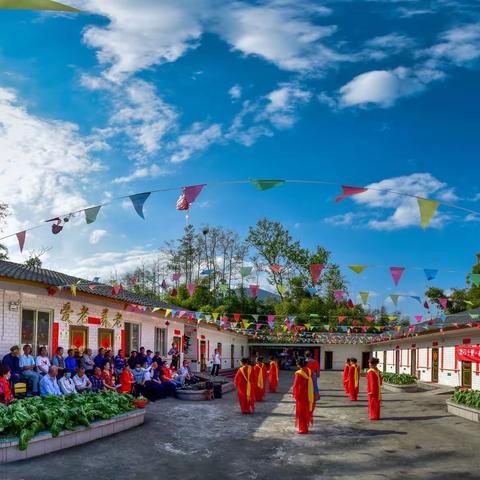 春天的祝福--乐山市老年大学赴沐川慰问纪实