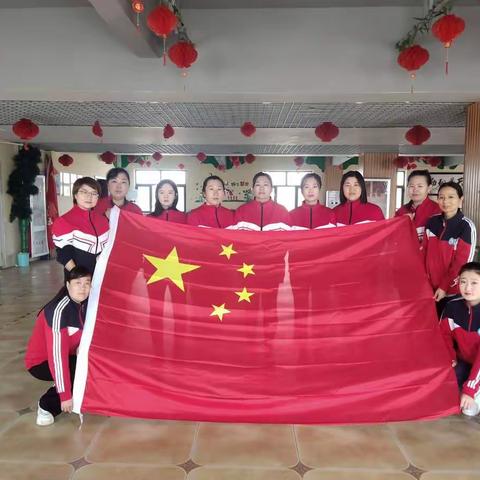 丑小鸭特殊教育学校万力城校区，全体师生祝祖国生日快乐，国泰民安，繁荣昌盛