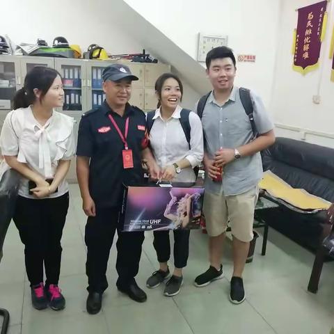 三元里街综合执法队好人好事