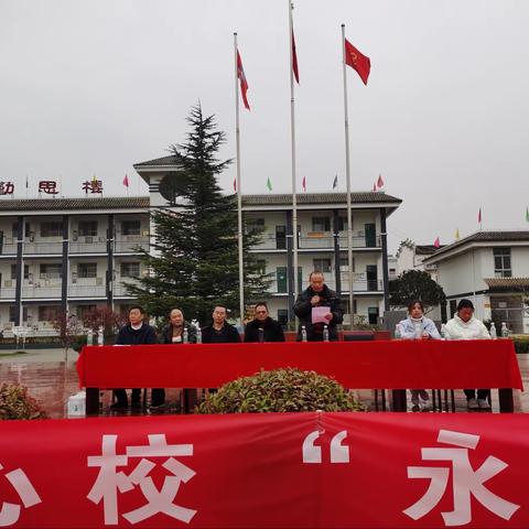 激情“篮”不住             青春“球”不尽