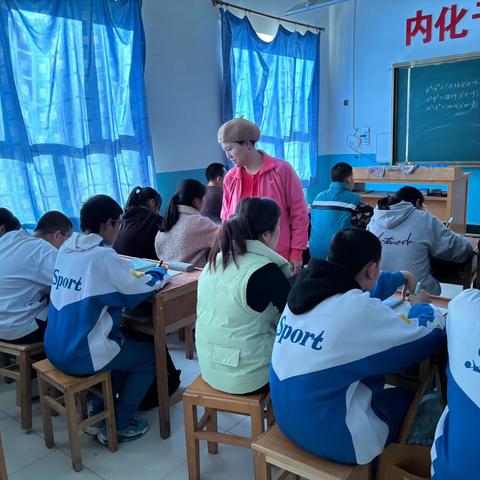 学习中成长 交流中提升——中学理科组组内研讨课纪实
