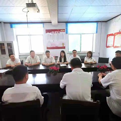 枕头乡开展人大代表视察调研活动