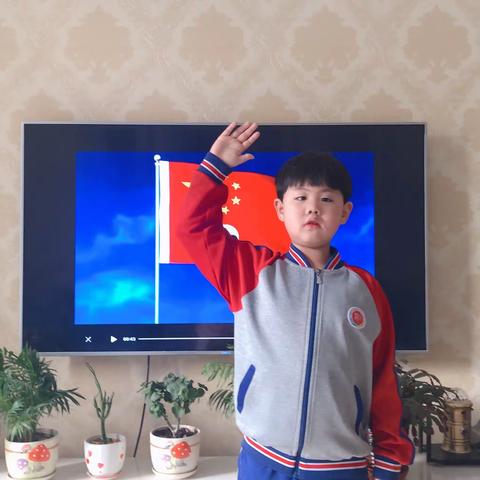 师昌绪学校1904班李骏泽2020.2.24周一升旗仪式