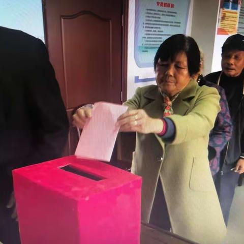 【方巷镇庙头村】庙头村党总支部召开党员和村民代表会议