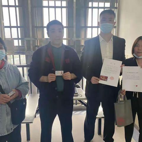 银行服务无小事，贴心服务暖人心———工行汉口支行志愿服务活动
