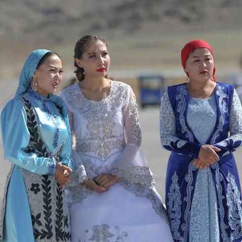 火一样的青河人