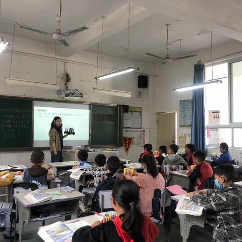 游仙区凤凰乡小学主题教研活动纪实