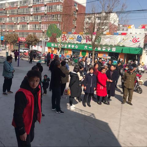 开展“文艺进社区 情暖居民心” 主题活动。