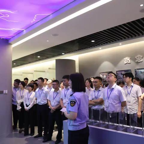 义乌分行组织重要岗位人员赴看守所开展警示教育活动