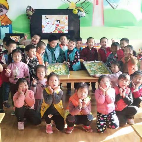 “冬至到，吃水饺”                                                 ——泰安高新区实验幼儿园包饺子主题活动